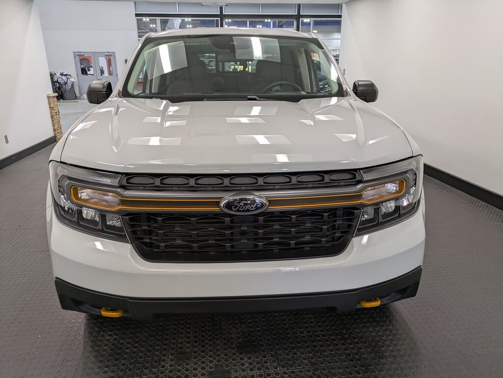 2023 Ford Maverick XLT photo 2