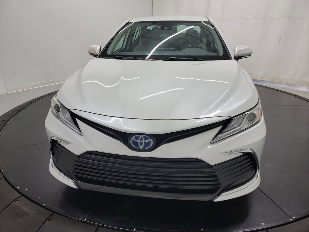 Used 2021 Toyota Camry Hybrid XLE Sedan