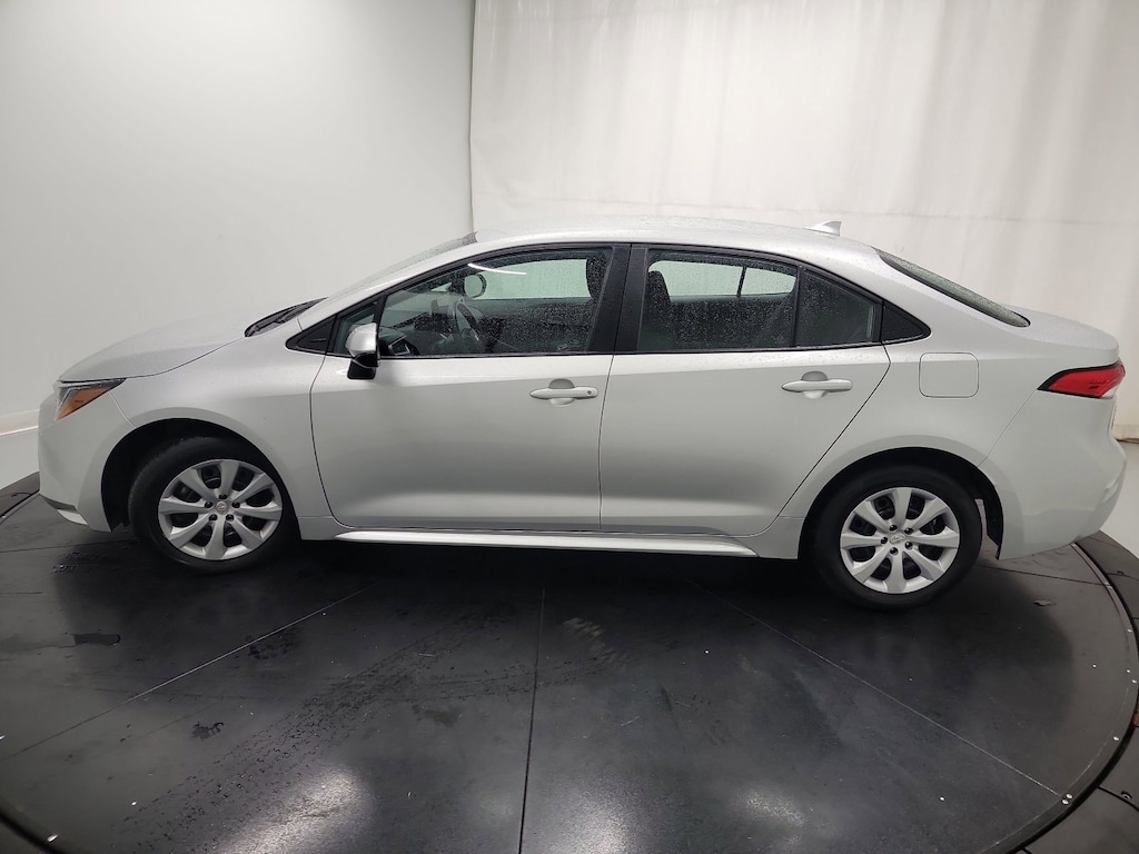 Used 2024 Toyota Corolla LE Sedan