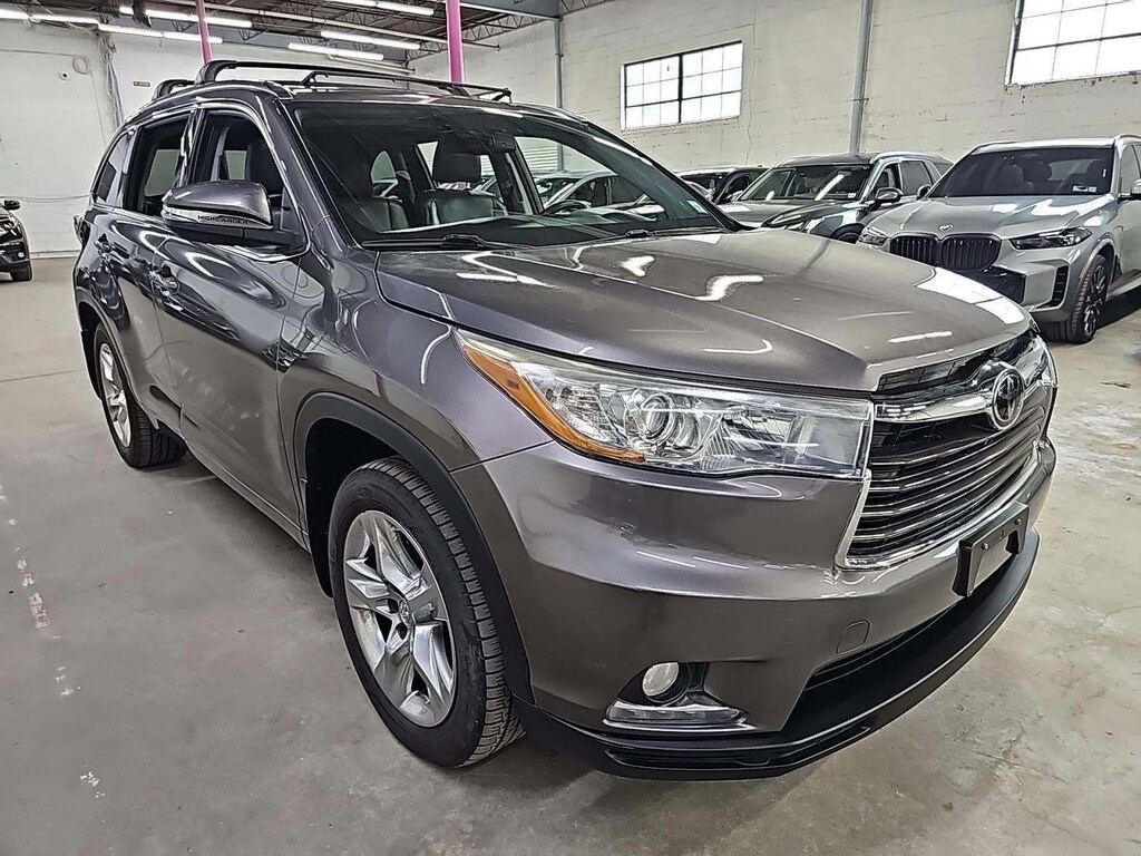 Used 2016 Toyota Highlander Limited SUV