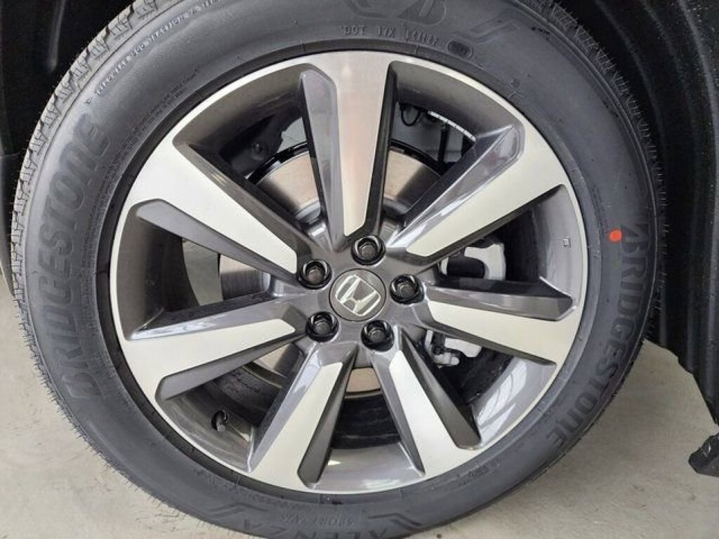 New 2025 Honda Pilot Touring SUV