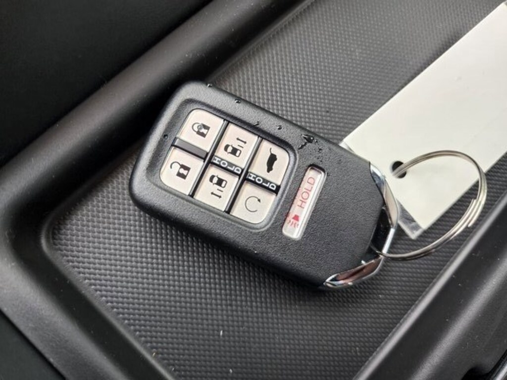 Used 2023 Honda Odyssey EX-L Van