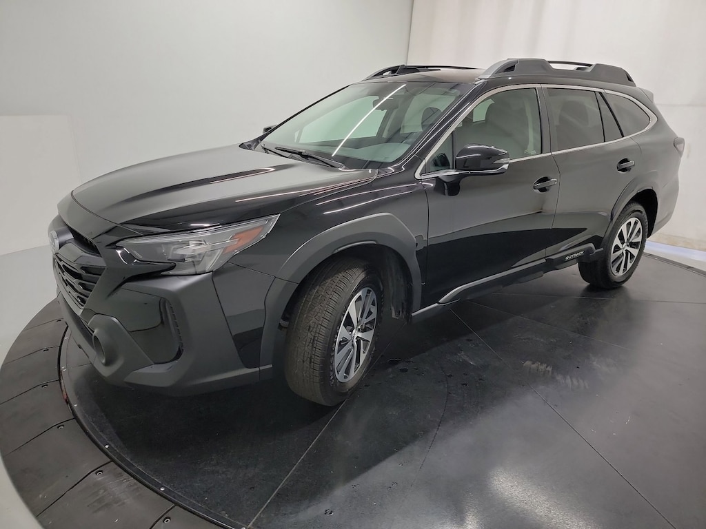 Used 2024 Subaru Outback Premium SUV
