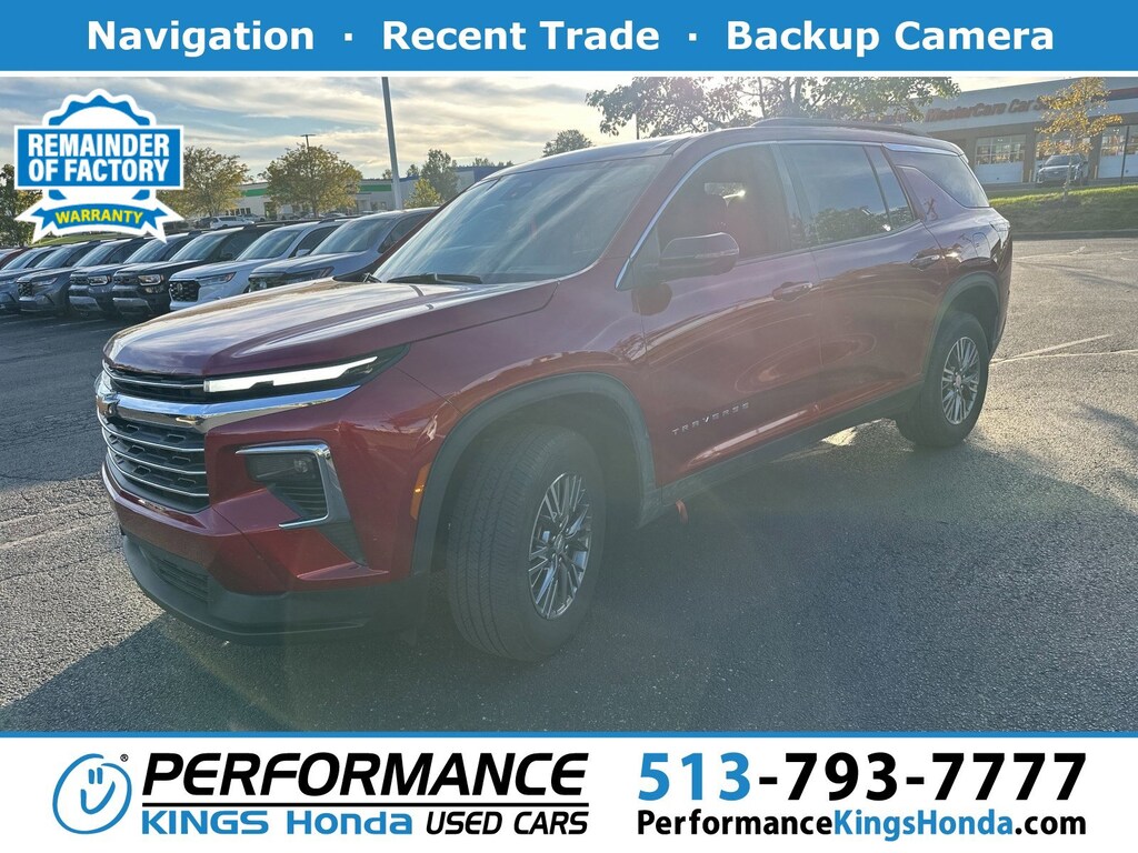 Used 2024 Chevrolet Traverse FWD LT SUV