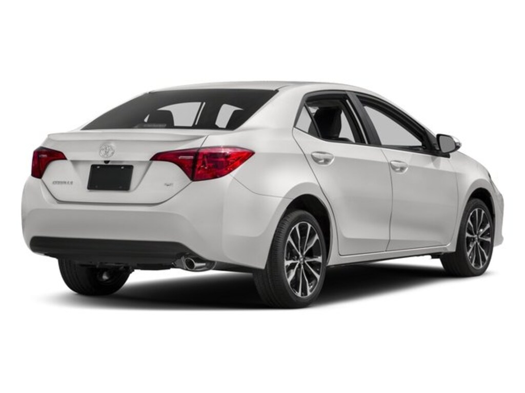 Used 2018 Toyota Corolla SE Sedan