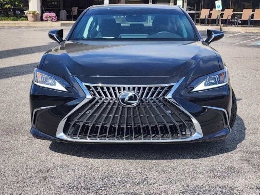 Used 2024 Lexus ES 350 Sedan