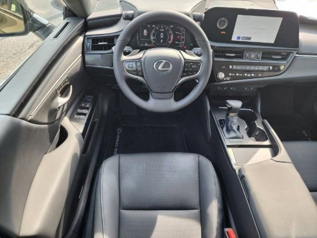 Used 2024 Lexus ES 350 Sedan
