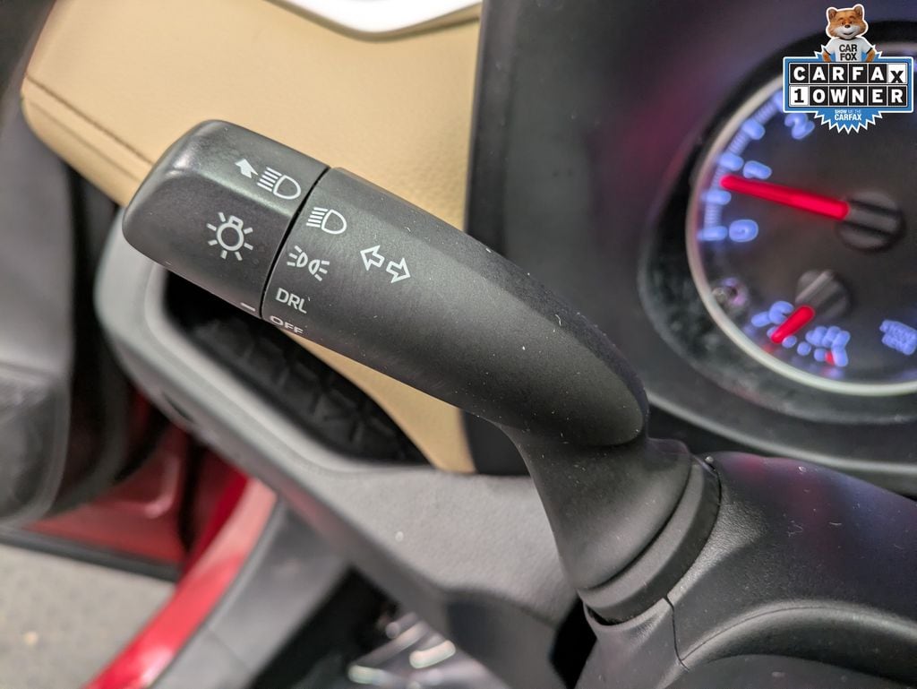 2022 Toyota RAV4 LE - Photo 19
