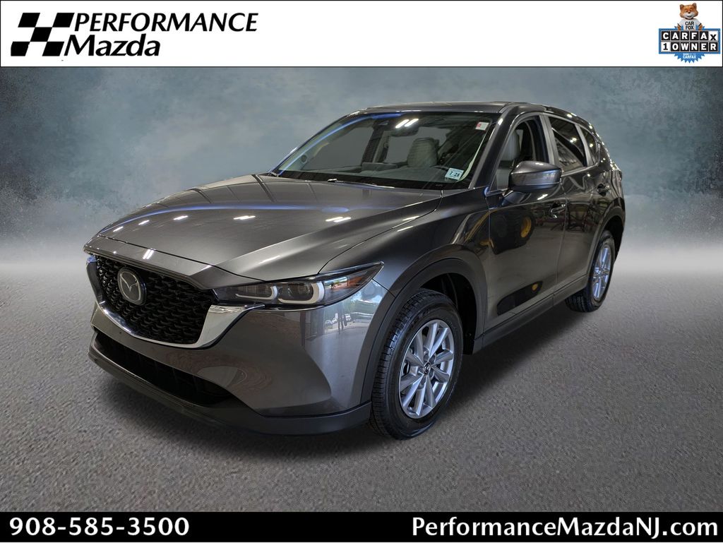 2023 Mazda CX-5 S Preferred package Auto AWD's photo