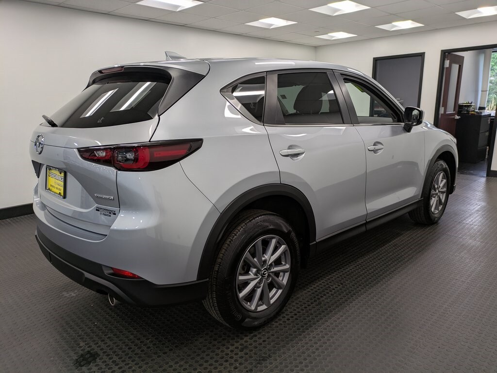 2023 Mazda CX-5 2.5 Select photo 4
