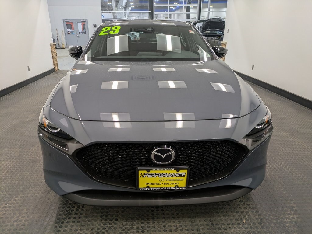 2023 Mazda Mazda3 Hatchback 2.5 s Carbon photo 2