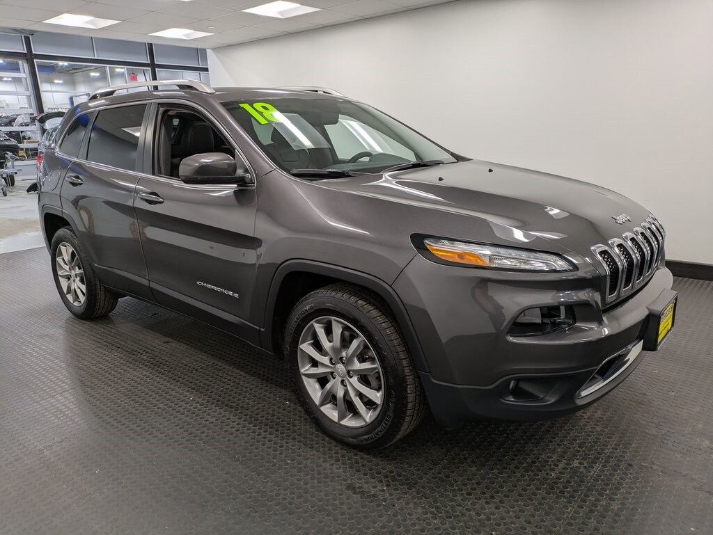 2018 Jeep Cherokee Limited photo 2