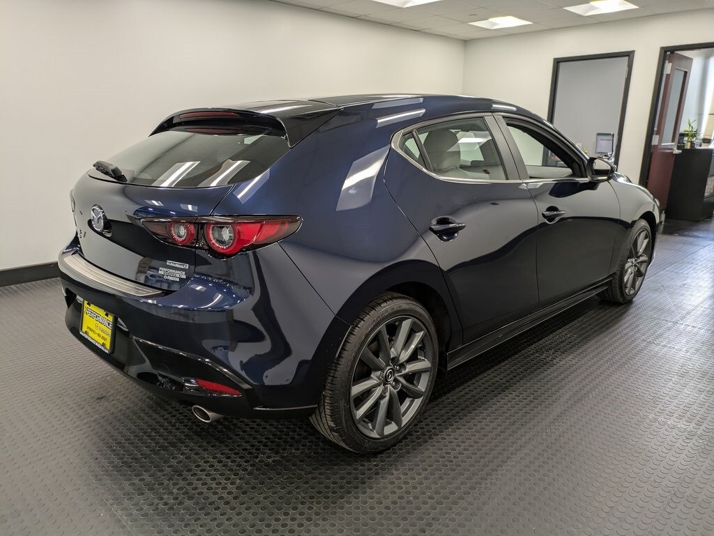 2022 Mazda Mazda3 Preferred Hatchback photo 4