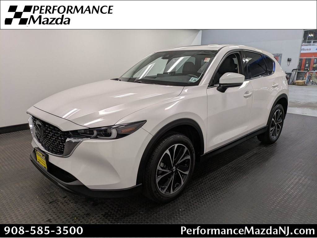 2023 Mazda CX-5 S Premium package's photo