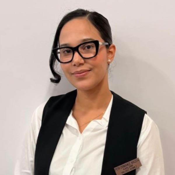 Staff member Karlenis Valdenz  from ID_bc8040280e87