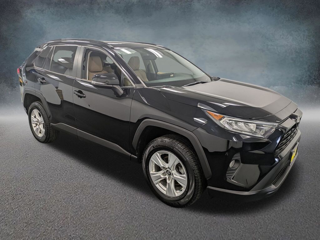 Used 2020 Toyota RAV4 XLE SUV