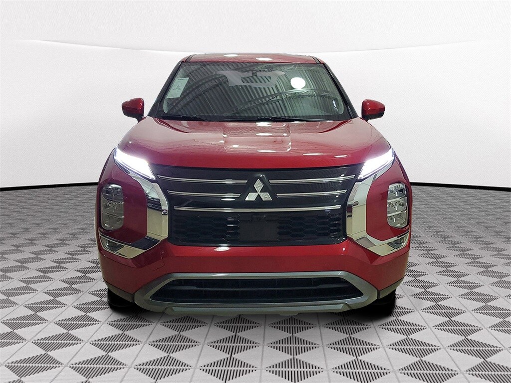 New 2025 Mitsubishi Outlander SE SUV