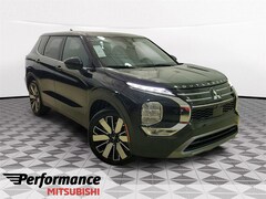 2025 Mitsubishi Outlander SE SUV