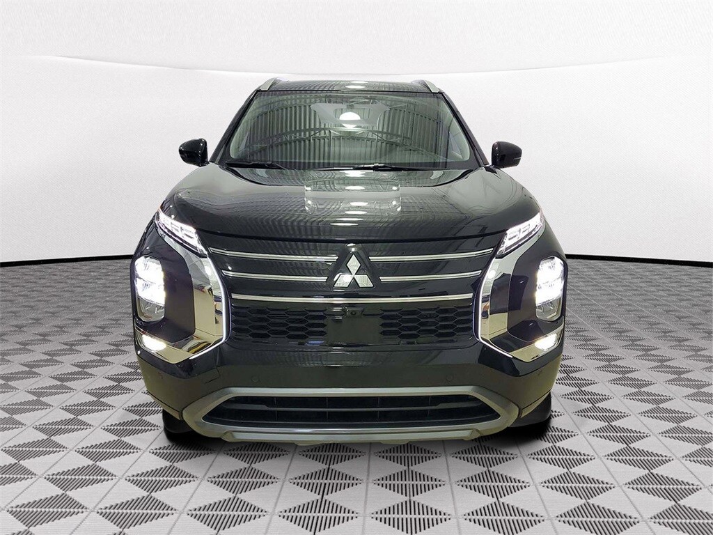 New 2025 Mitsubishi Outlander SEL SUV