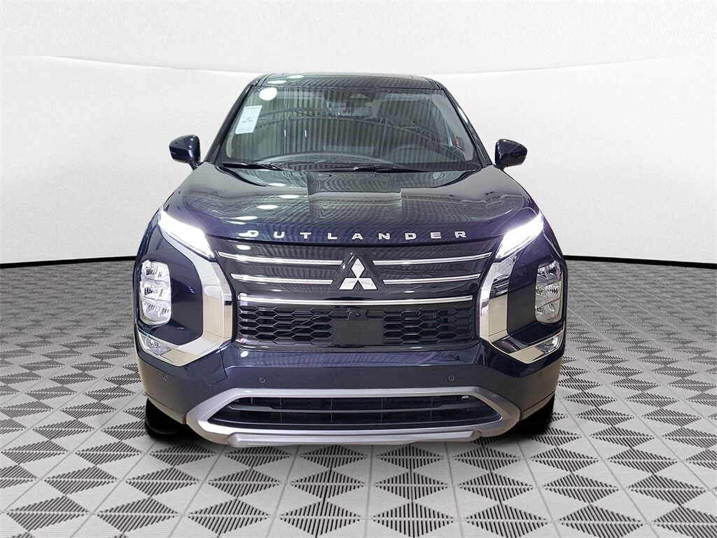 New 2025 Mitsubishi Outlander SE SUV