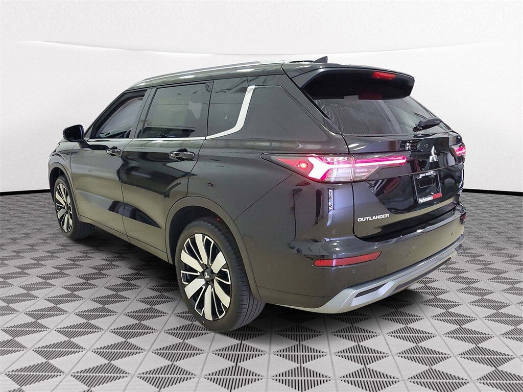 New 2025 Mitsubishi Outlander SEL SUV