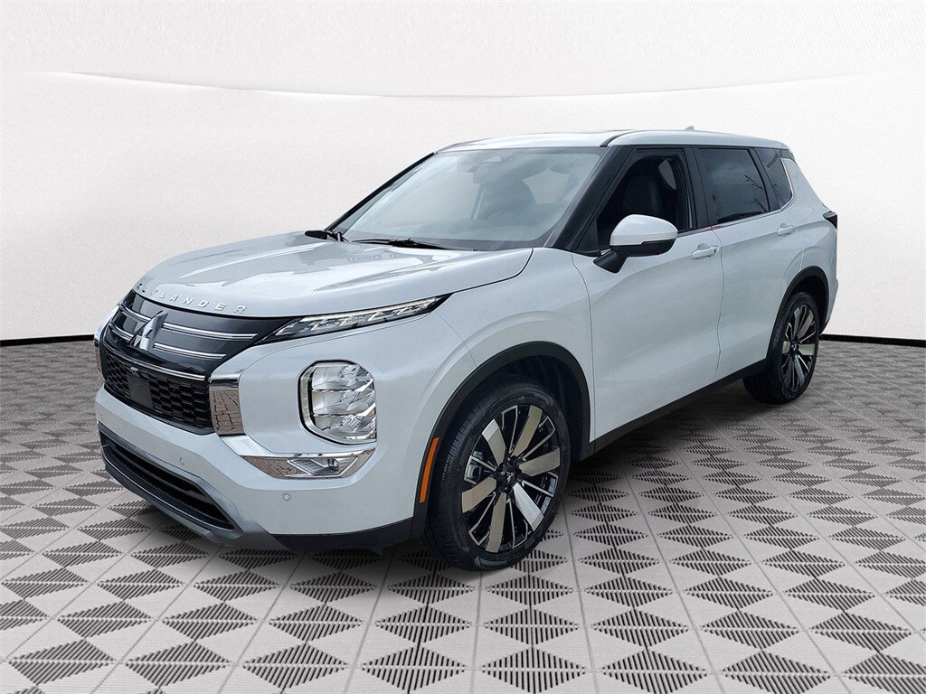 New 2025 Mitsubishi Outlander SE SUV