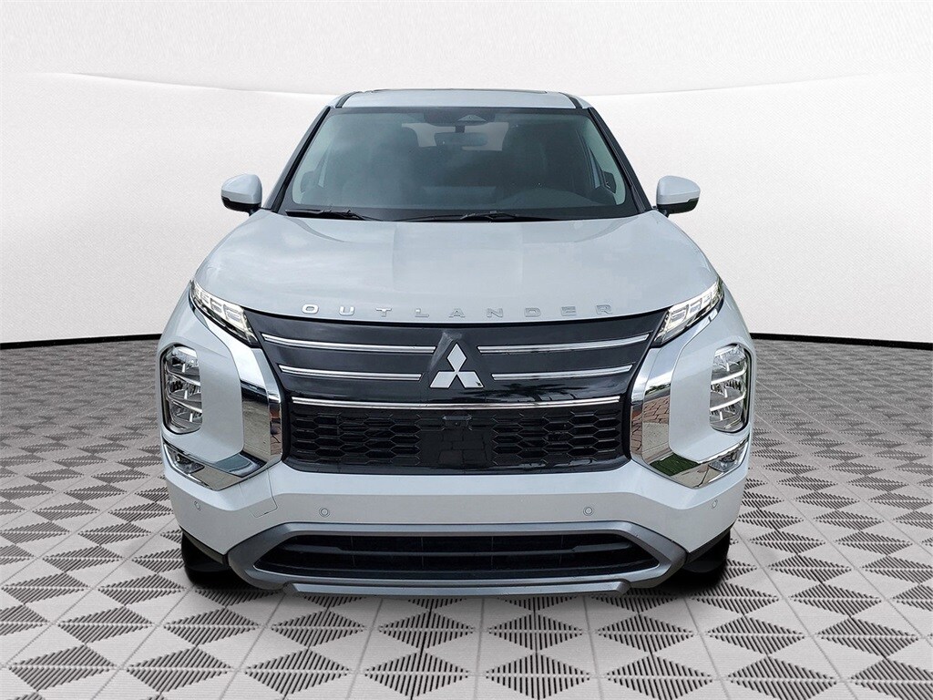 New 2025 Mitsubishi Outlander SE SUV