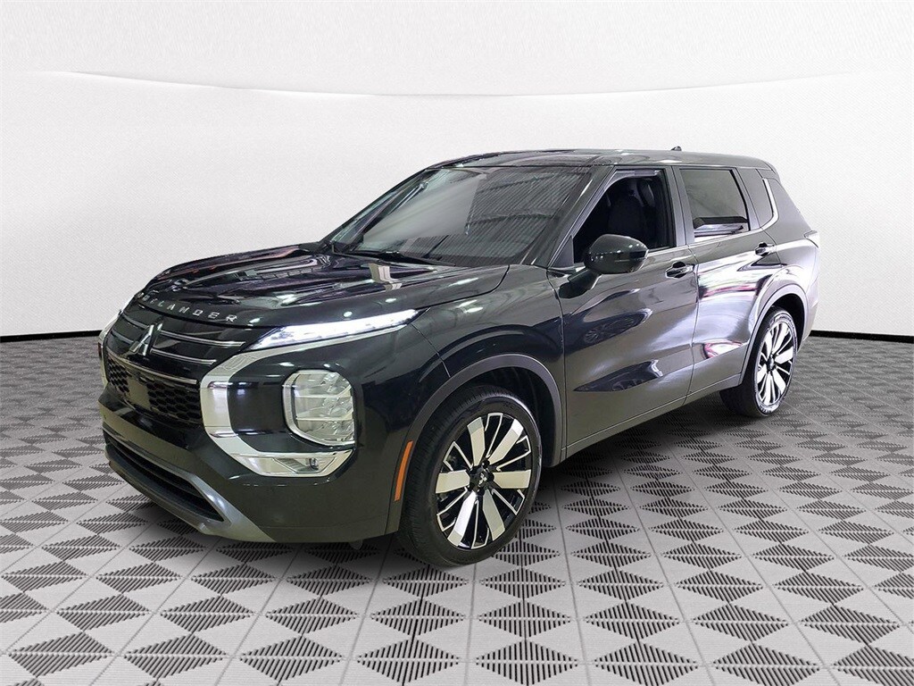 New 2025 Mitsubishi Outlander SE SUV