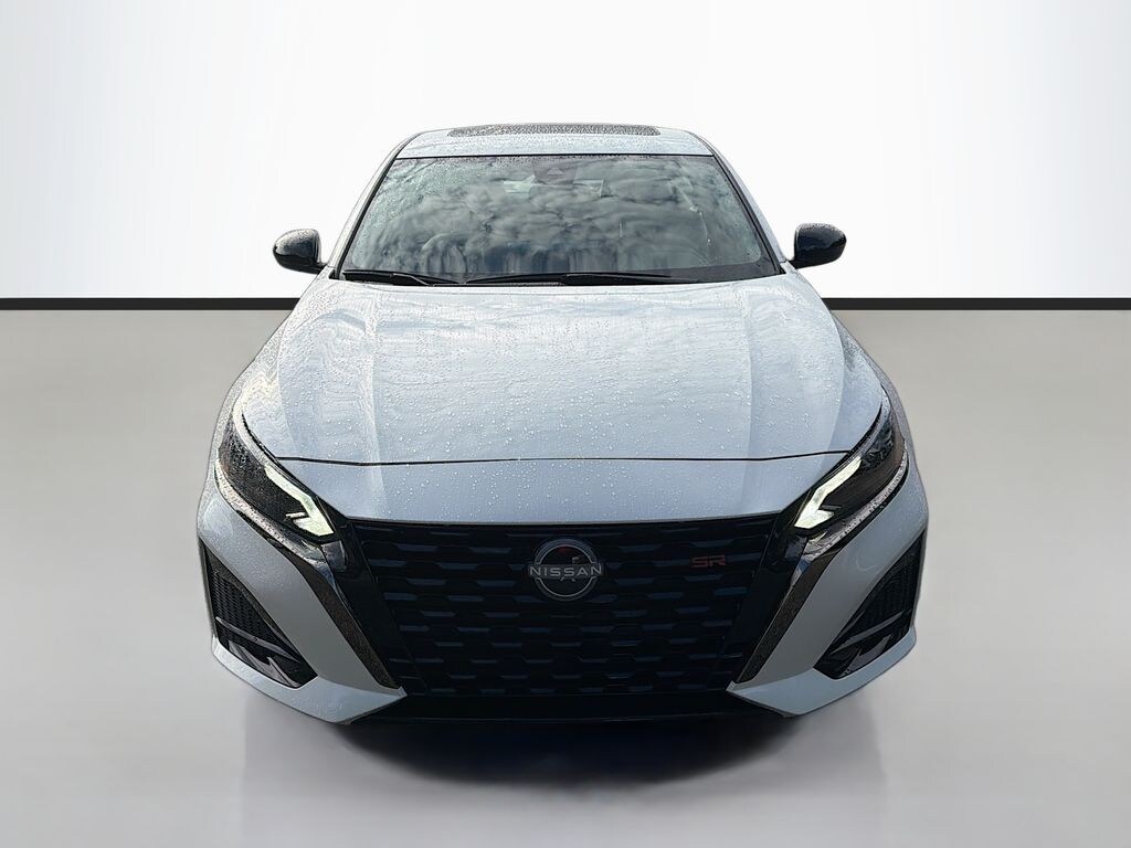 New 2025 Nissan Altima SR Sedan