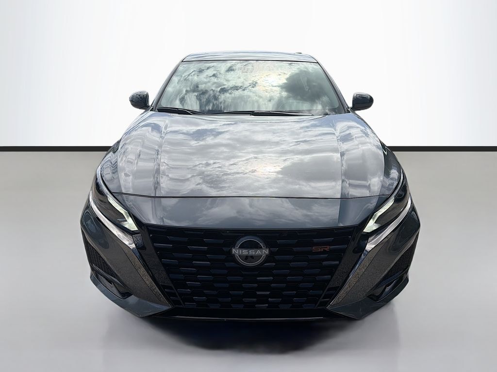 New 2025 Nissan Altima SR Sedan