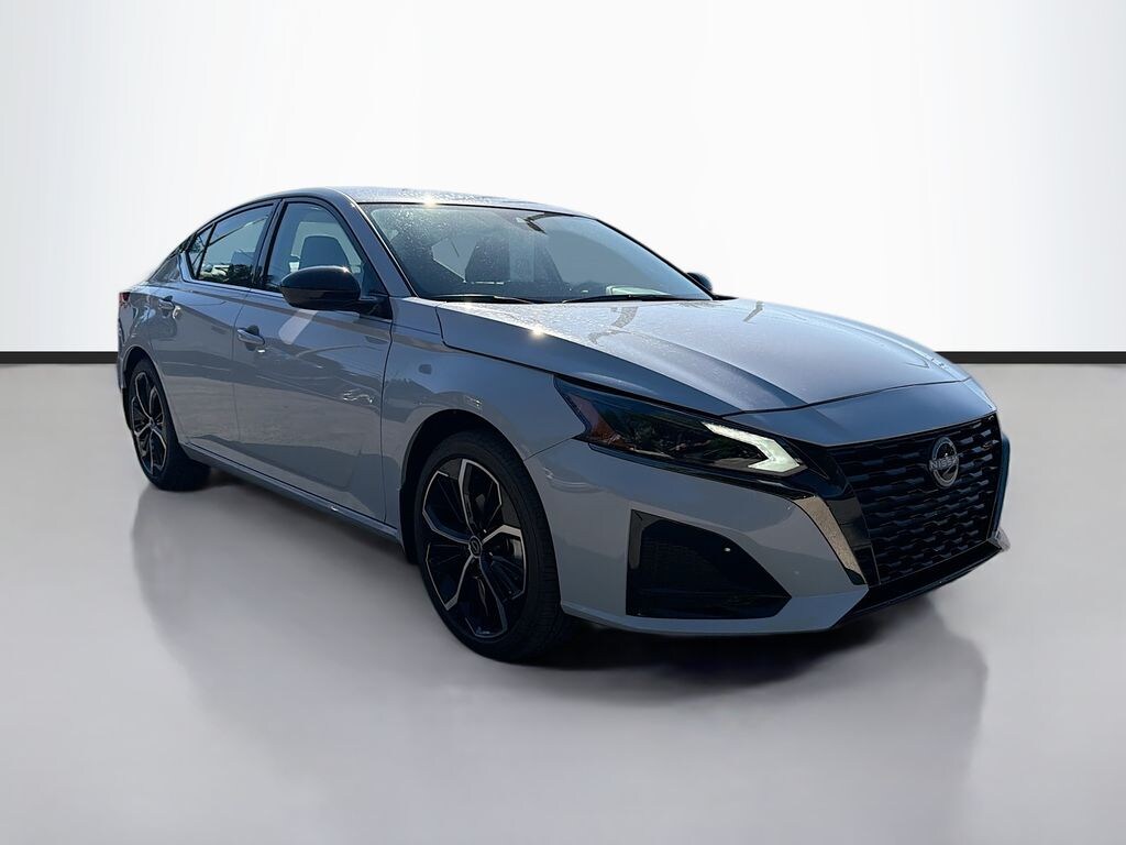 New 2025 Nissan Altima SR Sedan