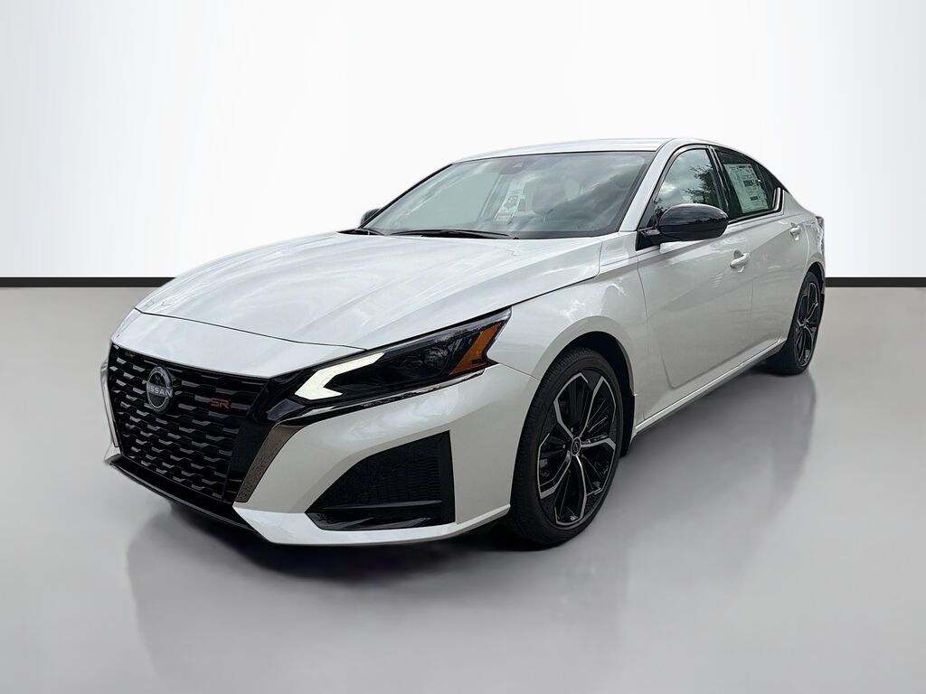 New 2025 Nissan Altima SR Sedan