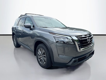 2025 Nissan Pathfinder SV SUV