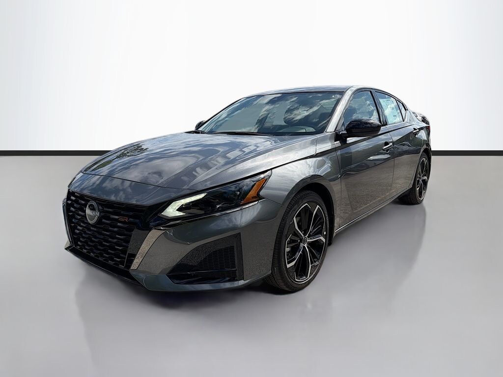 New 2025 Nissan Altima SR Sedan