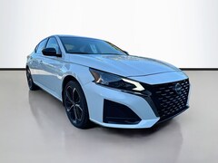 2025 Nissan Altima SR Sedan