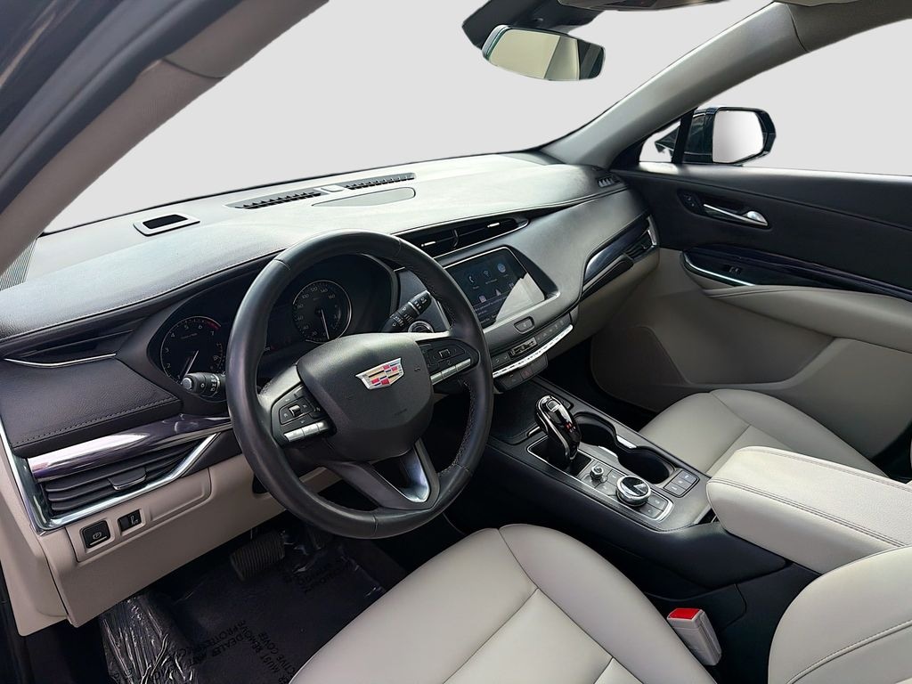 Certified 2023 CADILLAC XT4 Luxury SUV
