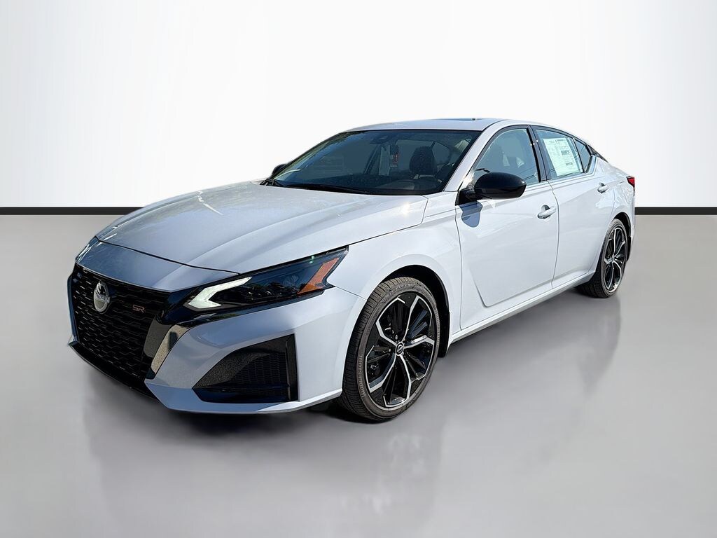 New 2025 Nissan Altima SR Sedan