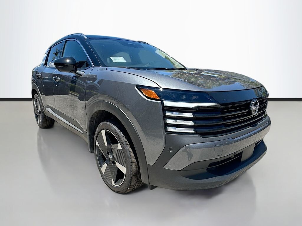 New 2025 Nissan Kicks SR SUV