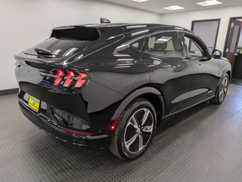 Used 2023 Ford Mustang Mach-E Premium SUV