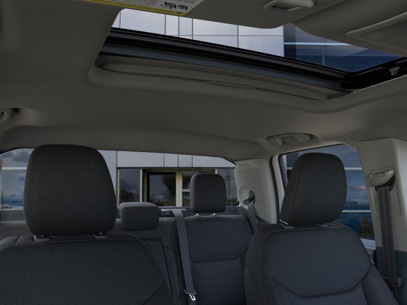 2025 Ford Maverick XLT - Photo 12