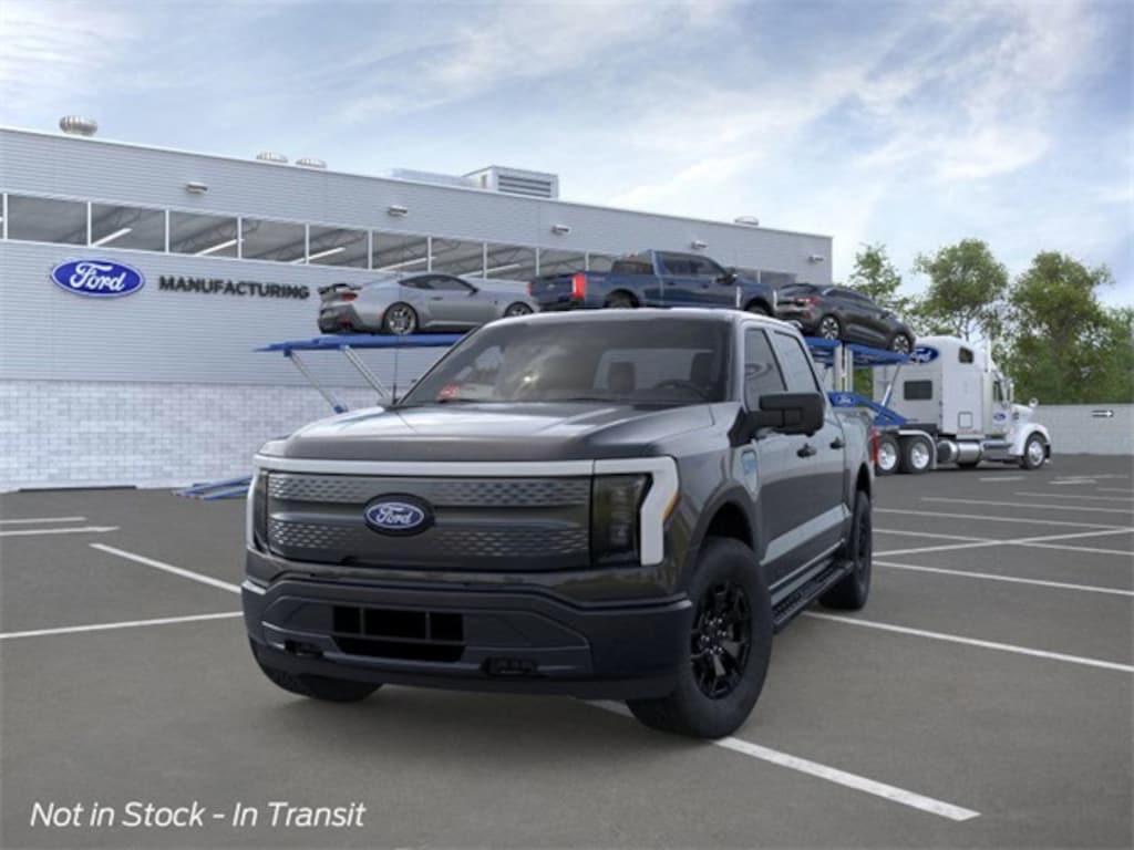 New 2025 Ford F-150 Lightning XLT Truck