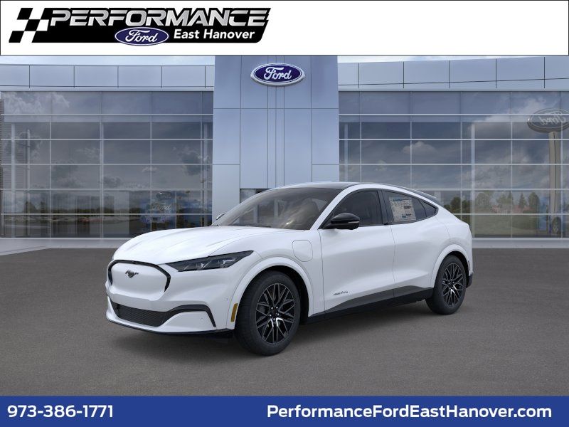 2025 Ford Mustang-Mach-e Premium's photo
