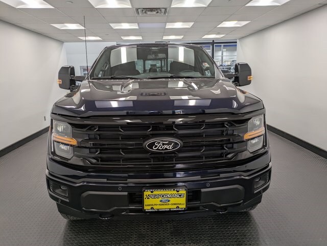 2025 Ford F-150 XLT photo 2