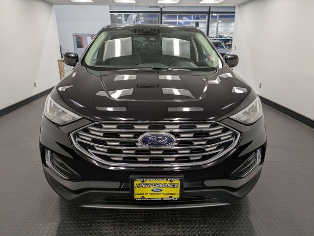 2022 Ford Edge SEL photo 2