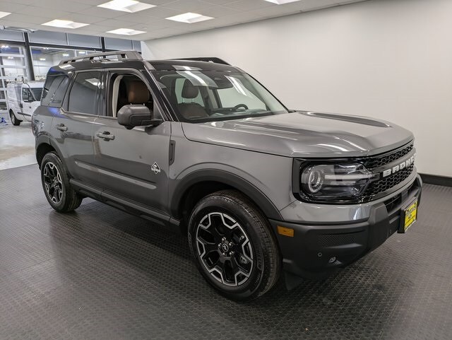 2025 Ford Bronco Sport Outer Banks photo 3