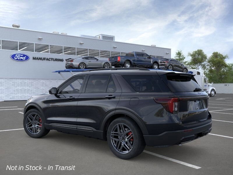 2026 Ford Explorer ST-Line photo 2
