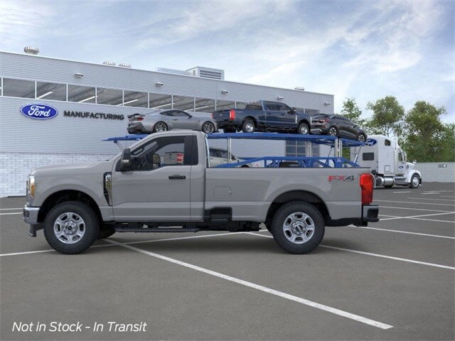 2026 Ford F-350 XLT photo 3