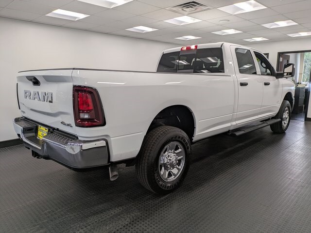 2025 Ram 2500 Tradesman photo 4