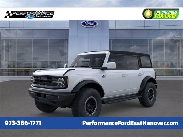 2025 Ford Bronco 4-Door Outer Banks's photo