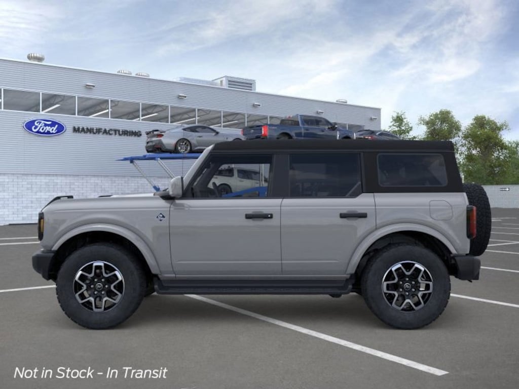 New 2026 Ford Bronco Outer Banks SUV